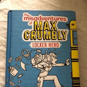 The misadventures of MAX CRUMBLY•locker hero